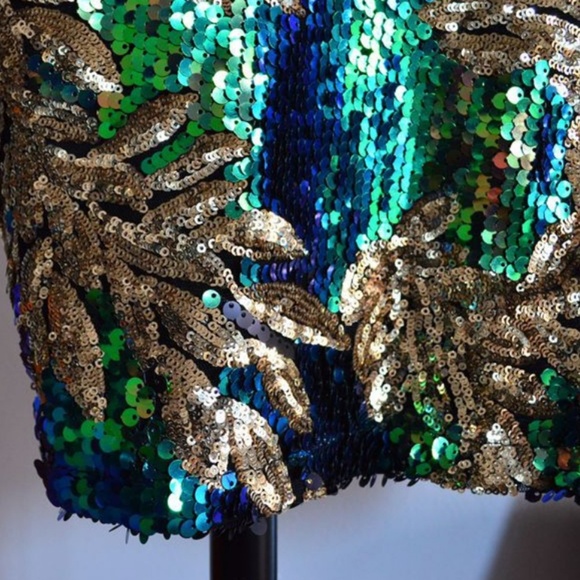 Sequin Tank Top Crop Top - Picture 5 of 8